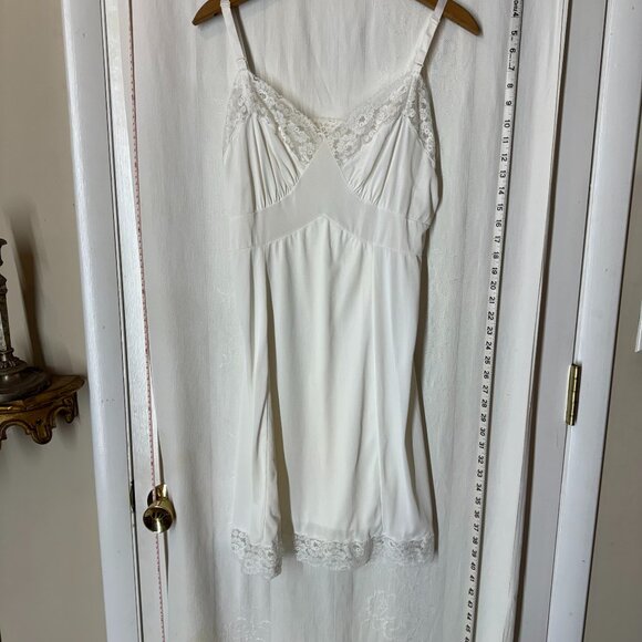 Vintage Full White Slip with Lace - Picture 1 of 5